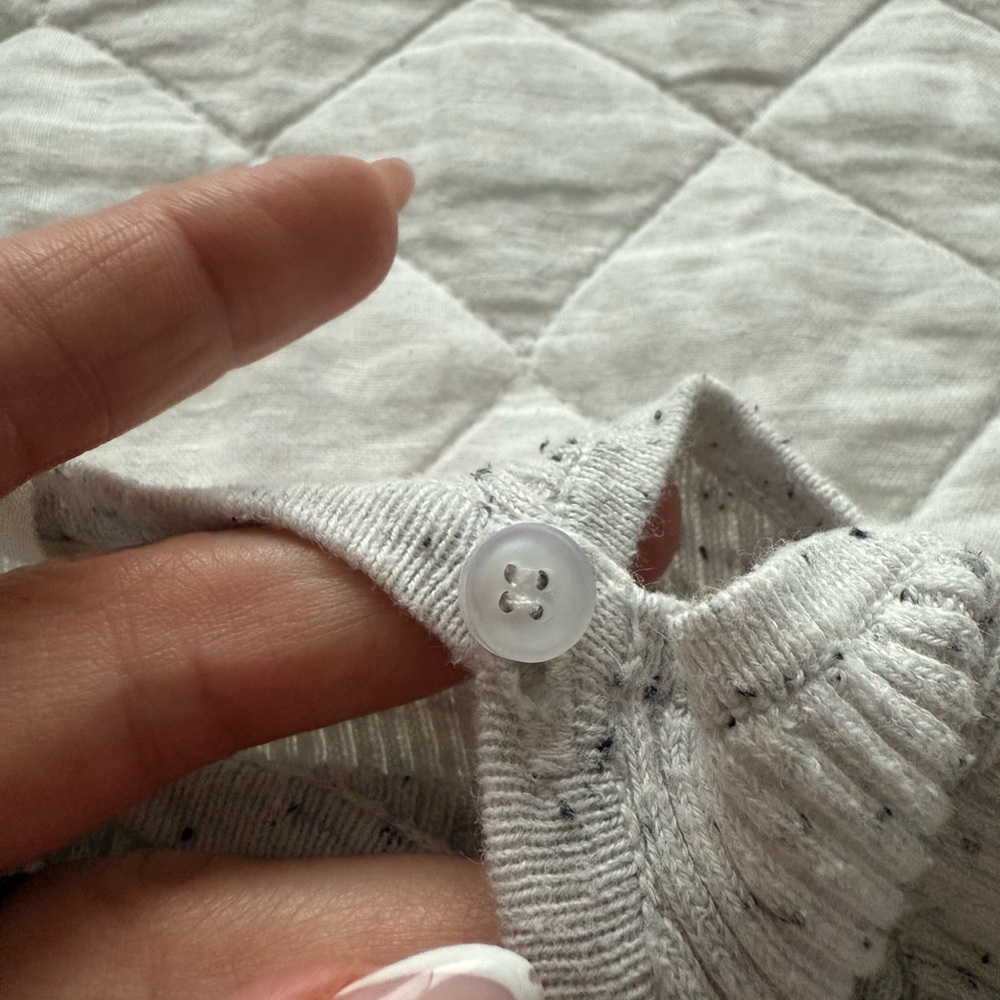Pippin Gray Ribbed Sweater - Picture 4 of 5